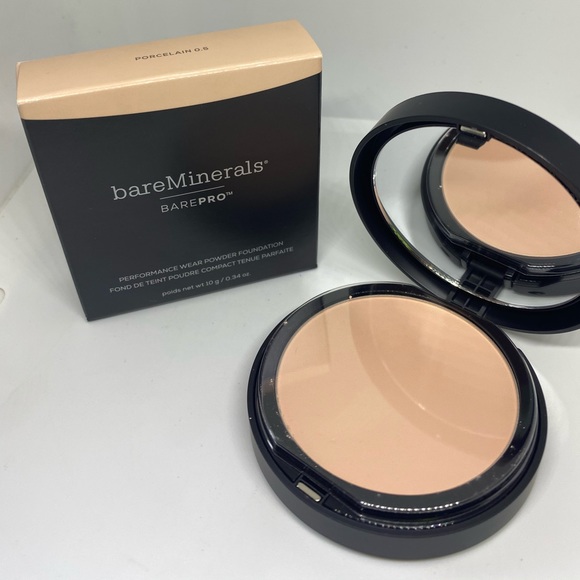 Bareminerals barepro powder foundation porcelain
